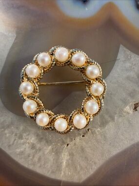 Vintage Alice Caviness 12k GF Gold filled & Pearl Wreath Brooch 1”